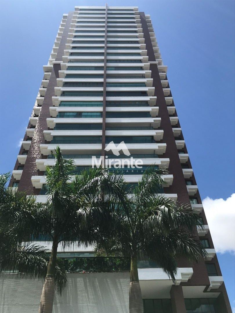 Apartamento Para Vender com 3 quartos sendo 3 suítes no bairro Santa Mônica em Feira De Santana