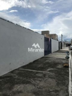 Lote / Terreno de Bairro Para Alugar no bairro Parque Ipê em Feira De Santana