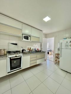 Casa de Condomínio Para Vender com 3 quartos sendo 3 suítes no bairro Sim em Feira De Santana