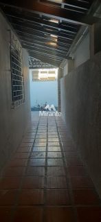 Casa Para Vender com 4 quartos sendo 2 suítes no bairro Santa Mônica em Feira De Santana