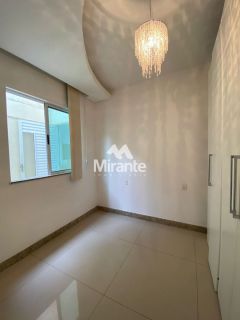Casa de Condomínio Para Vender com 4 quartos sendo 3 suítes no bairro Brasília em Feira De Santana