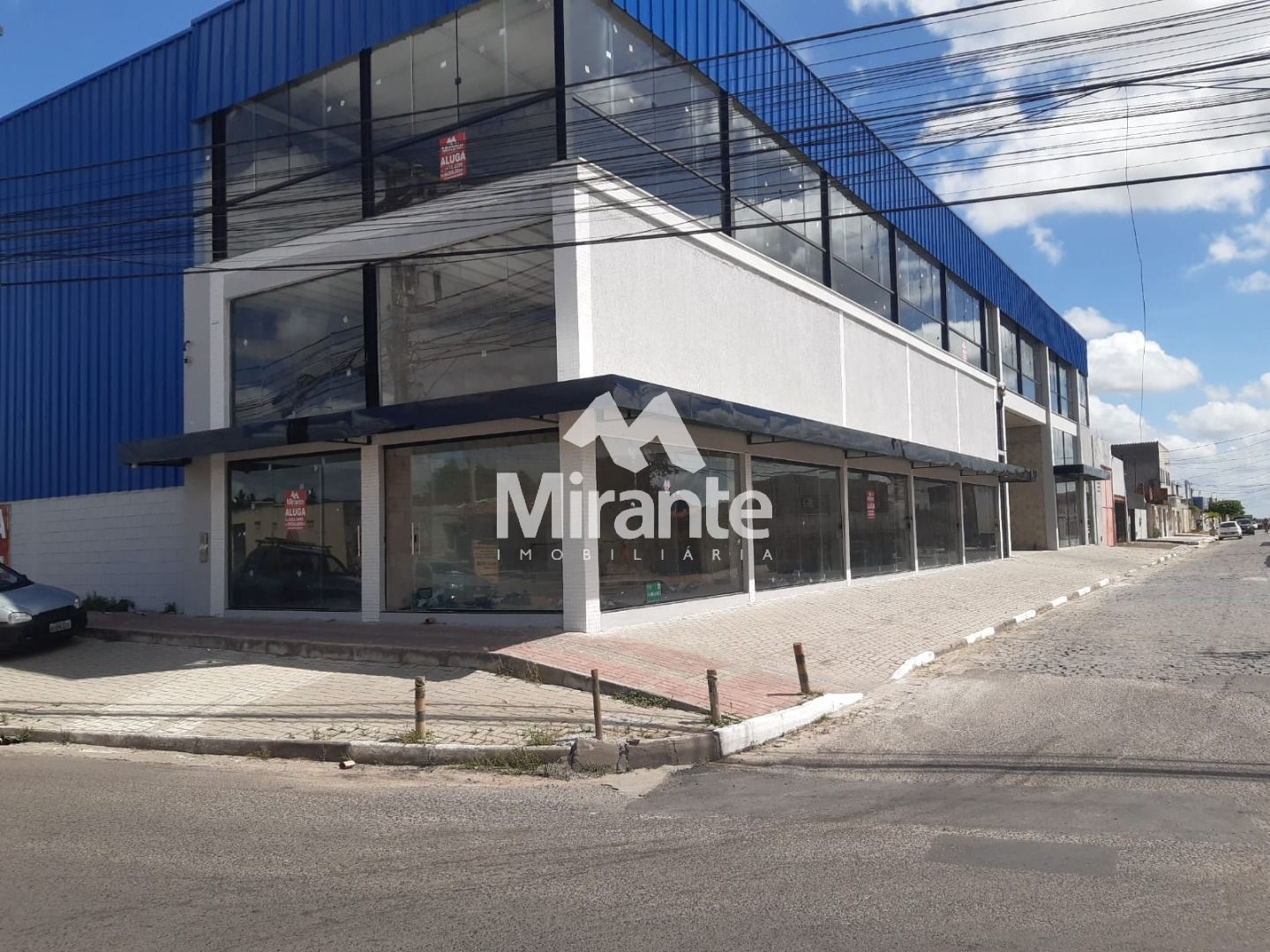 Loja Para Alugar no bairro Conceição em Feira De Santana