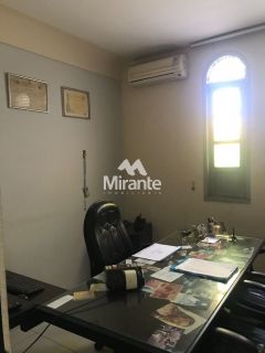 Casa Para Alugar no bairro Centro em Feira De Santana