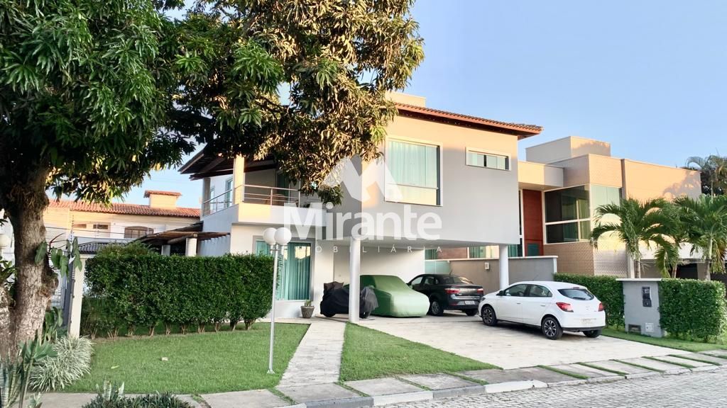 Casa de Condomínio Para Vender com 4 quartos sendo 3 suítes no bairro Sim em Feira De Santana