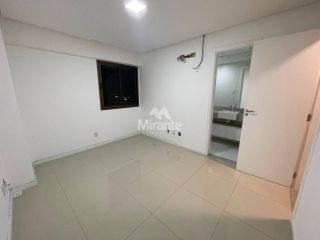 Apartamento Para Vender com 4 quartos sendo 4 suítes no bairro Santa Mônica em Feira De Santana