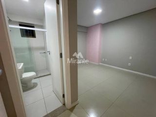 Apartamento Para Vender com 4 quartos sendo 4 suítes no bairro Santa Mônica em Feira De Santana