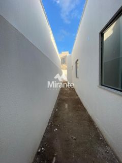 Casa Para Vender com 3 quartos sendo 1 suítes no bairro Sim em Feira De Santana
