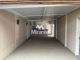 Casa de Condomínio Para Vender com 3 quartos sendo 1 suítes no bairro Santa Mônica em Feira De Santana