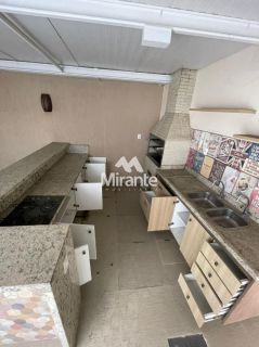 Casa de Condomínio Para Vender com 3 quartos sendo 1 suítes no bairro Santa Mônica em Feira De Santana