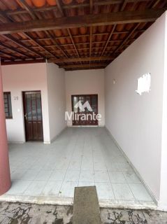 Casa de Condomínio Para Vender com 3 quartos sendo 1 suítes no bairro Santa Mônica em Feira De Santana