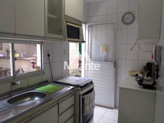 Casa de Condomínio Para Vender com 3 quartos sendo 1 suíte no bairro Sim em Feira De Santana