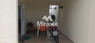 Casa Para Vender com 3 quartos no bairro Brasília em Feira De Santana