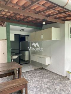 Casa de Condomínio Para Vender com 3 quartos 1 suítes no bairro Santa Mônica em Feira De Santana