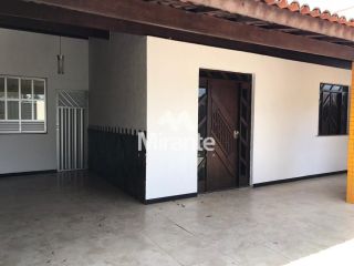 Casa Para Vender com 3 quartos sendo 1 suítes no bairro Santa Mônica em Feira De Santana