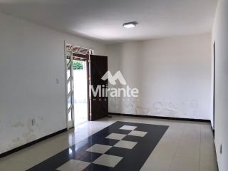 Casa Para Vender com 3 quartos sendo 1 suítes no bairro Santa Mônica em Feira De Santana