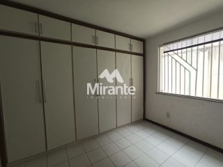 Casa Para Vender com 3 quartos sendo 1 suítes no bairro Santa Mônica em Feira De Santana