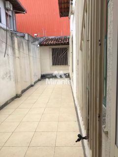 Casa Para Vender com 3 quartos sendo 1 suítes no bairro Santa Mônica em Feira De Santana