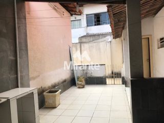 Casa Para Vender com 3 quartos sendo 1 suítes no bairro Santa Mônica em Feira De Santana