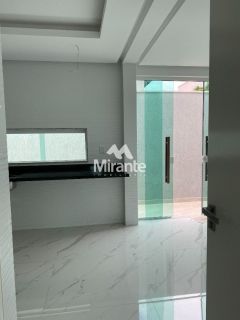 Casa Para Vender com 3 quartos no bairro Cidade Nova em Feira De Santana