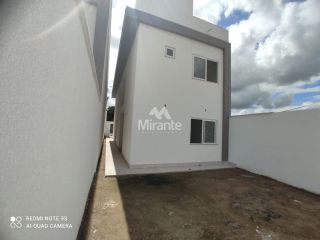 Casa Para Vender com 3 quartos sendo 2 suítes no bairro Sim em Feira De Santana