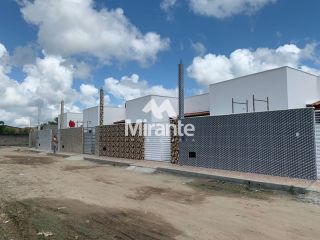 Casa Para Vender com 2 quartos sendo 1 suítes no bairro Barra do Jacuípe em Barra Do Jacuípe