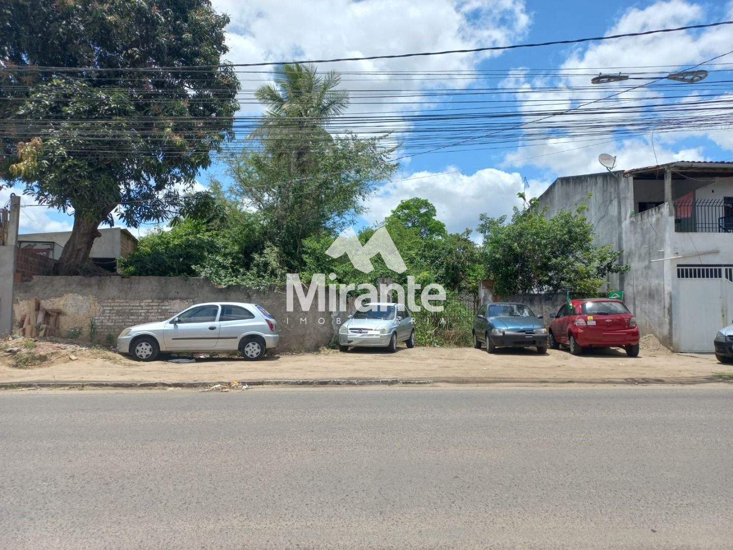 Lote / Terreno de Bairro Para Vender no bairro São João em Feira De Santana