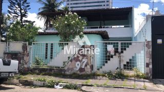 Casa Para Alugar no bairro Santa Mônica em Feira De Santana