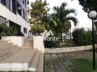 Cobertura Para Vender com 3 quartos sendo 1 suítes no bairro Santa Mônica em Feira De Santana