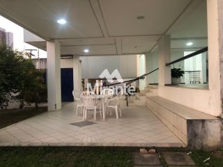 Cobertura Para Vender com 3 quartos sendo 1 suítes no bairro Santa Mônica em Feira De Santana