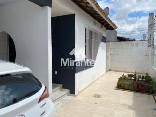 Casa Para Vender com 3 quartos sendo 1 suítes no bairro Brasília em Feira De Santana