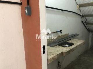 Prédio / Edifício Inteiro Comercial Para Alugar no bairro Ponto Central em Feira De Santana