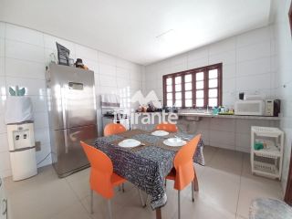 Casa Para Vender com 4 quartos sendo 2 suítes no bairro Jardim Acácia em Feira De Santana