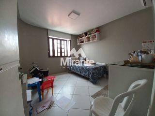 Casa Para Vender com 4 quartos sendo 2 suítes no bairro Jardim Acácia em Feira De Santana