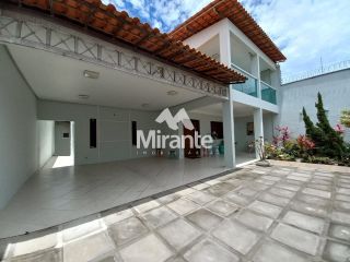 Casa Para Vender com 4 quartos sendo 2 suítes no bairro Jardim Acácia em Feira De Santana
