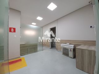 Prédio / Edifício Inteiro Comercial Para Vender no bairro Centro em Feira De Santana