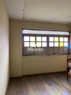 Casa Para Alugar no bairro Centro em Feira De Santana