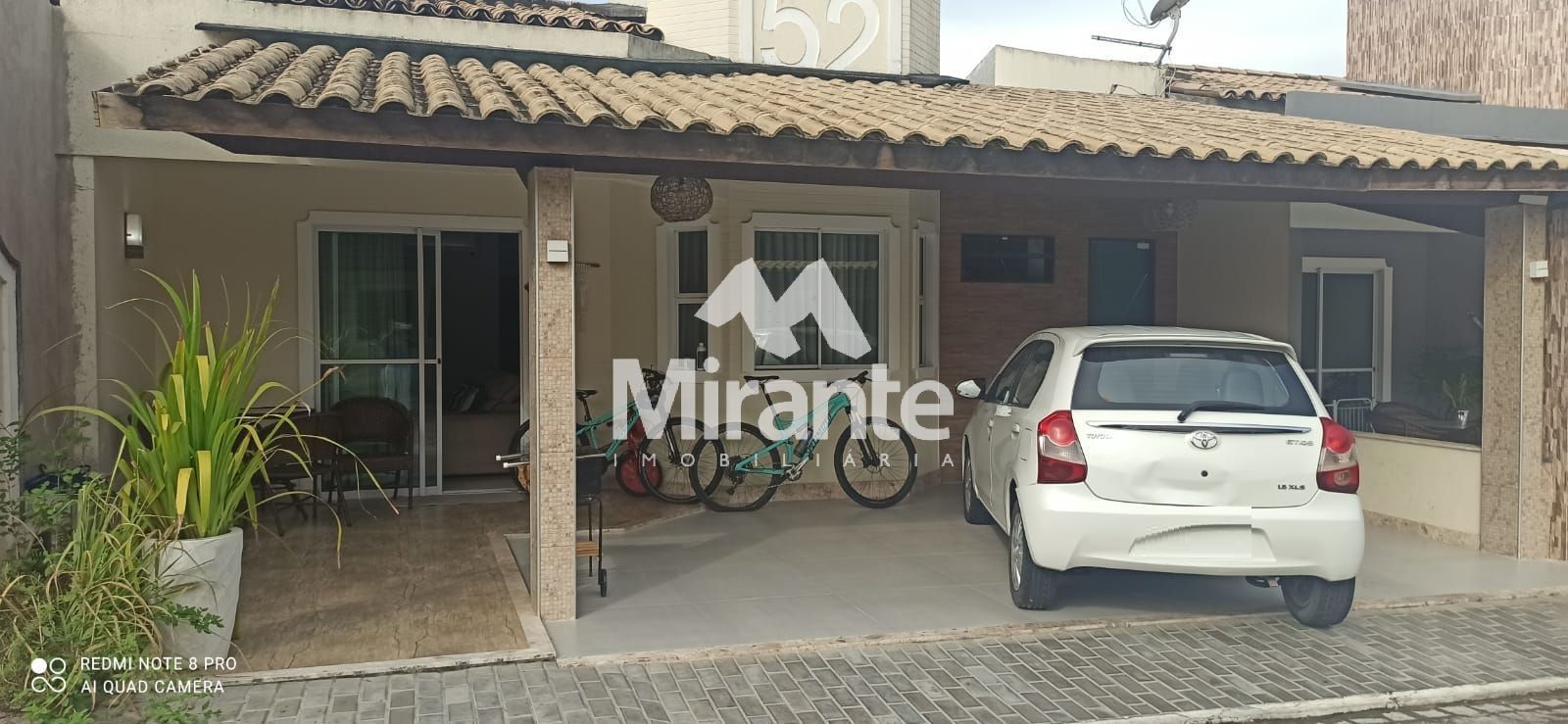 Casa de Condomínio Para Vender com 3 quartos sendo 1 suítes no bairro Lagoa Salgada em Feira De Santana