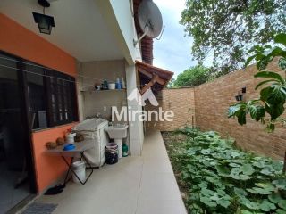 Casa de Condomínio Para Vender com 3 quartos sendo 1 suítes no bairro Santa Mônica em Feira De Santana