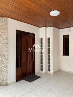 Casa Para Vender com 3 quartos no bairro Serraria Brasil em Feira De Santana