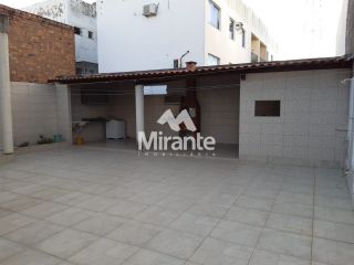 Casa Para Vender com 6 quartos sendo 2 suítes no bairro Capuchinhos em Feira De Santana