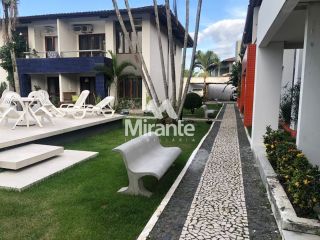 Casa de Condomínio Para Vender com 3 quartos sendo 1 suítes no bairro Santa Mônica em Feira De Santana