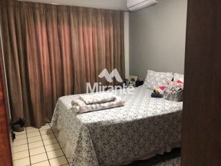 Casa de Condomínio Para Vender com 3 quartos sendo 1 suítes no bairro Santa Mônica em Feira De Santana