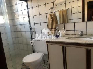 Casa de Condomínio Para Vender com 3 quartos sendo 1 suítes no bairro Santa Mônica em Feira De Santana