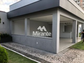 Casa de Condomínio Para Vender com 3 quartos sendo 1 suítes no bairro Santa Mônica em Feira De Santana