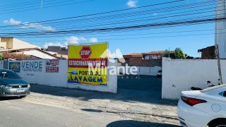Lote / Terreno de Bairro Para Vender no bairro Ponto Central em Feira De Santana