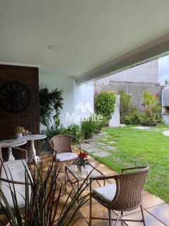 Casa Para Vender com 3 quartos no bairro Santa Mônica em Feira De Santana