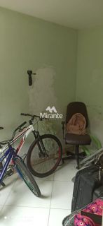 Casa de Condomínio Para Vender com 3 quartos sendo 1 suítes no bairro Lagoa Salgada em Feira De Santana