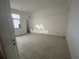 Prédio / Edifício Inteiro Comercial Para Vender no bairro Centro em Feira De Santana