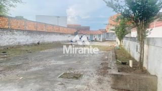 Galpão / Depósito / Armazém Para Alugar no bairro Cruzeiro em Feira De Santana