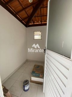 Casa de Condomínio Para Vender com 4 quartos sendo 2 suítes no bairro Pedra do Descanso em Feira De Santana